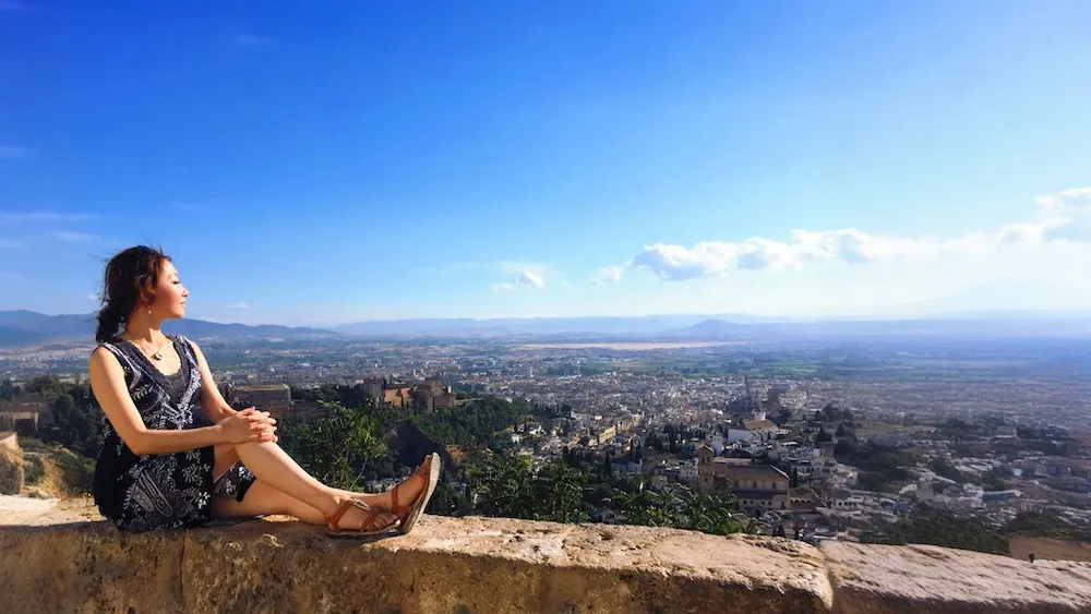 グラナダの高台から街の景色